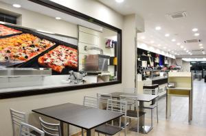 Inaugurazione nuovi locali pizzeria tavolacalda a Orte VT sulla E45 uscita A1